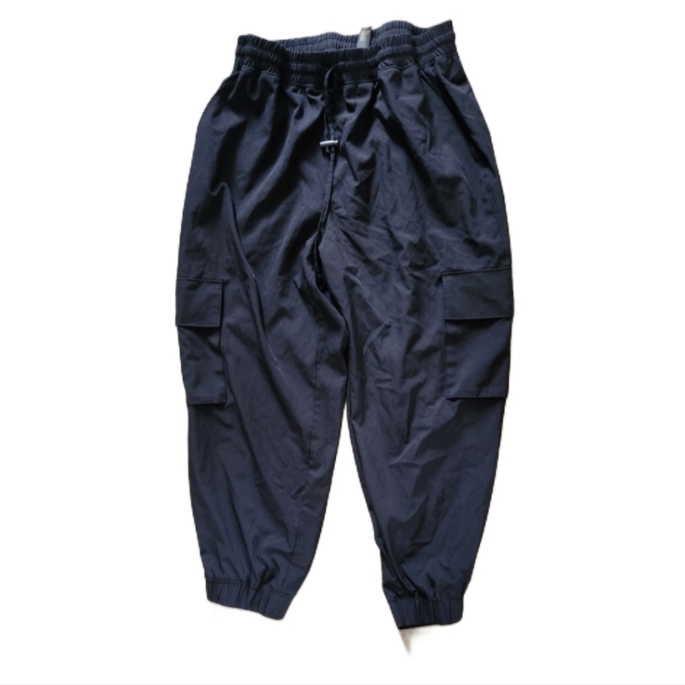 Mondetta Sm Black Cargo Style Joggers Cropped Relaxed Fit